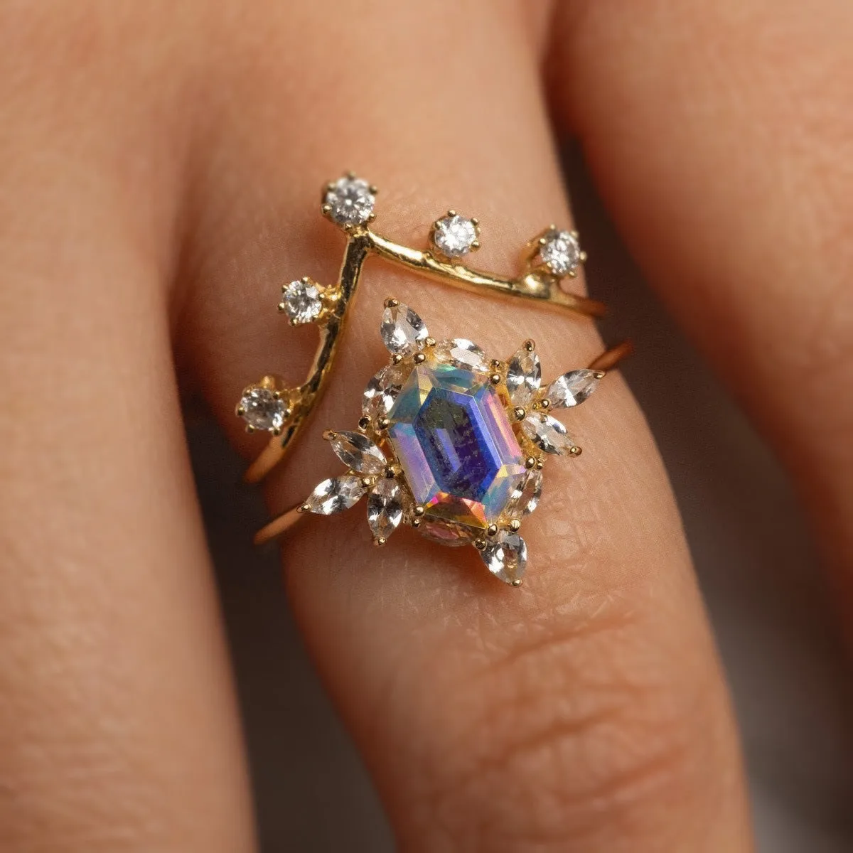 14k Diamond V Crown Ring