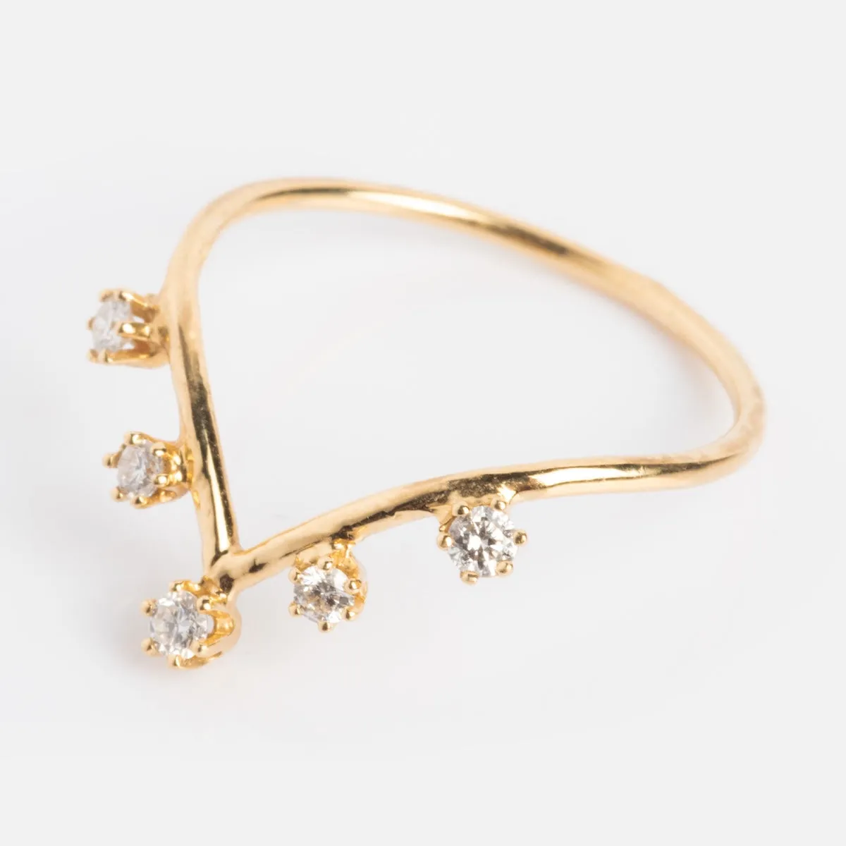 14k Diamond V Crown Ring