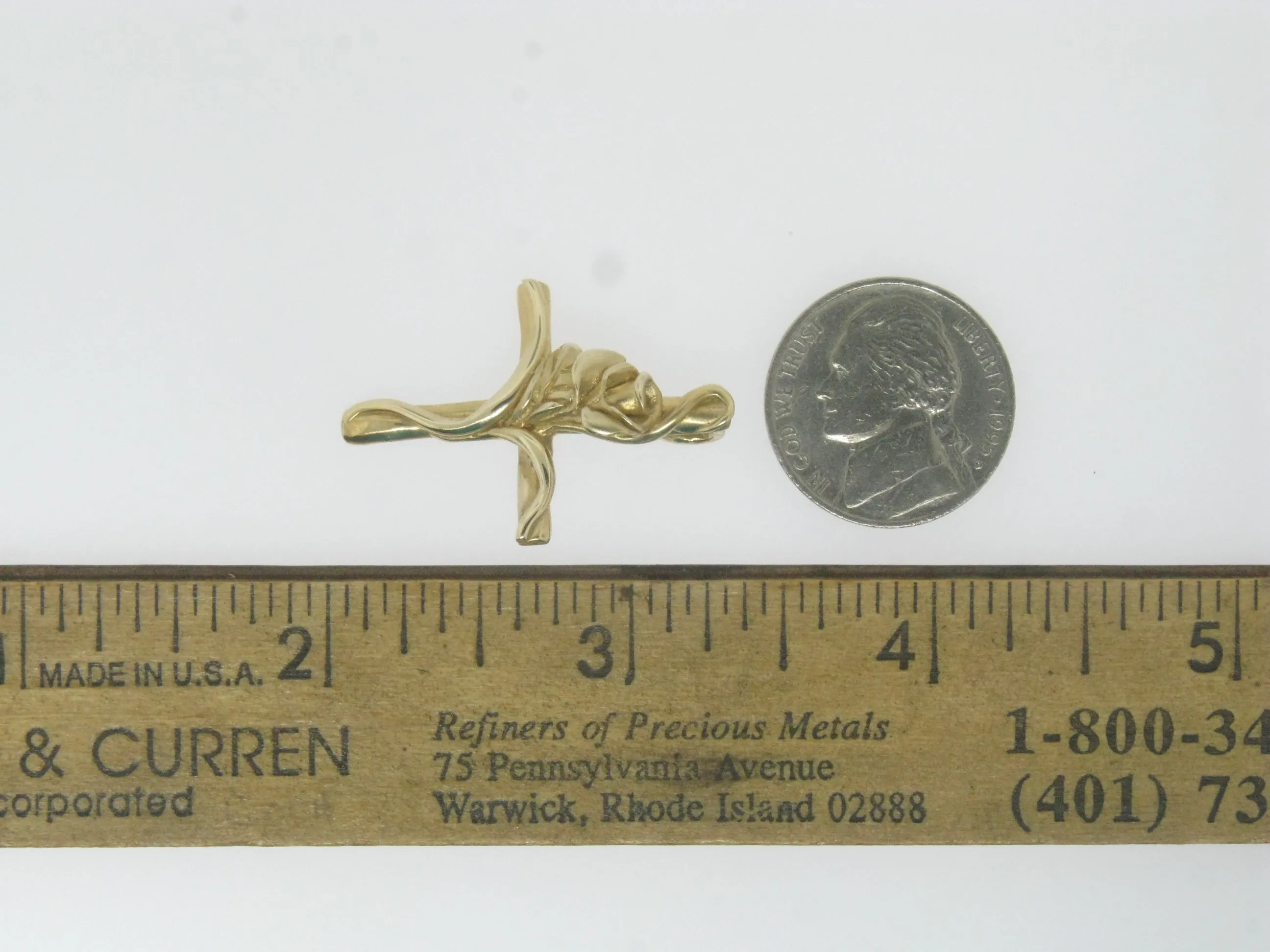 14K Yellow Gold Rose Flower Cross Rosy Cross Pendant New Old Stock Jewelry