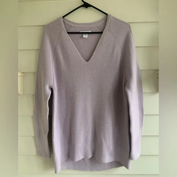Athleta Hanover V Neck Merino Wool Sweater Size Small