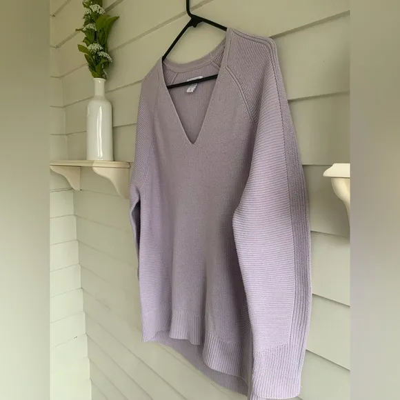 Athleta Hanover V Neck Merino Wool Sweater Size Small
