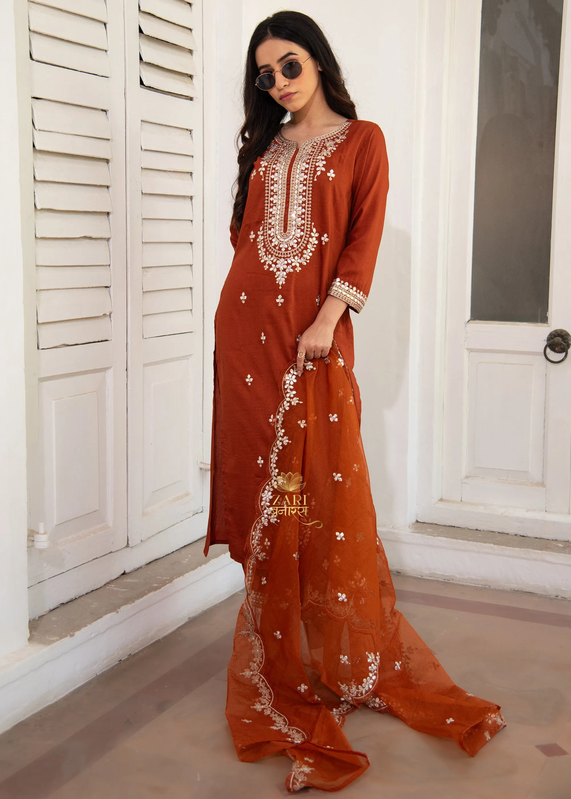 Brown Sienna Bloom Thread Suit-Set of 3