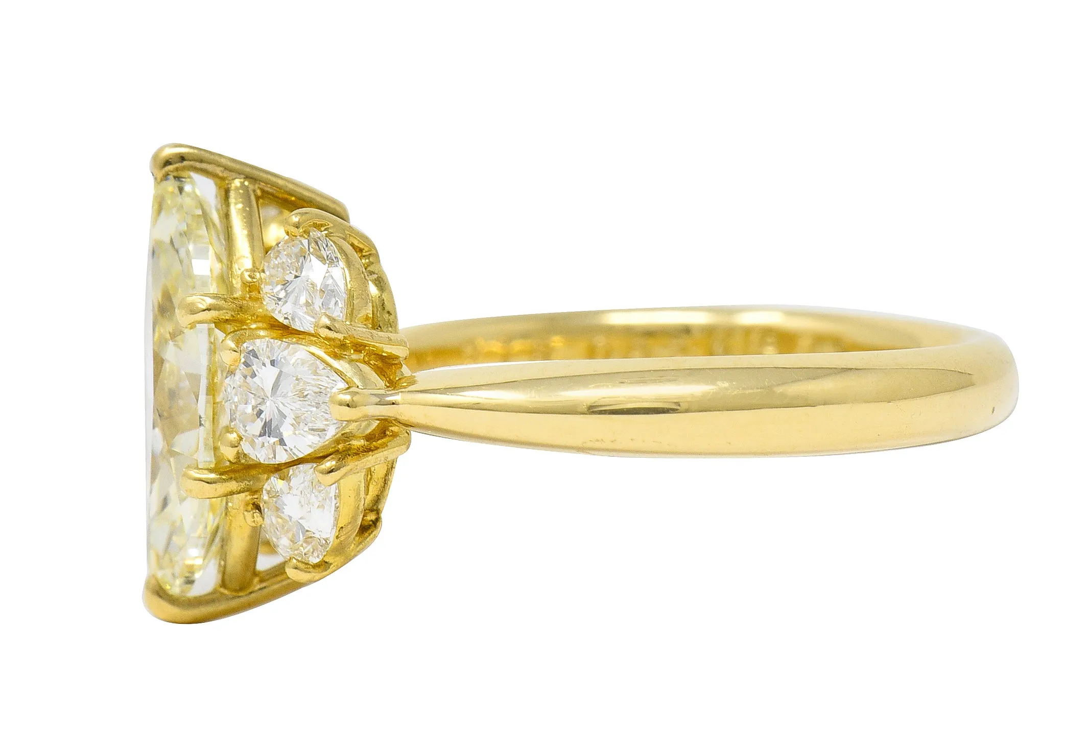 Contemporary 3.00 CTW Fancy Yellow Marquise Cut Diamond 18 Karat Yellow Gold Cluster Engagement Ring