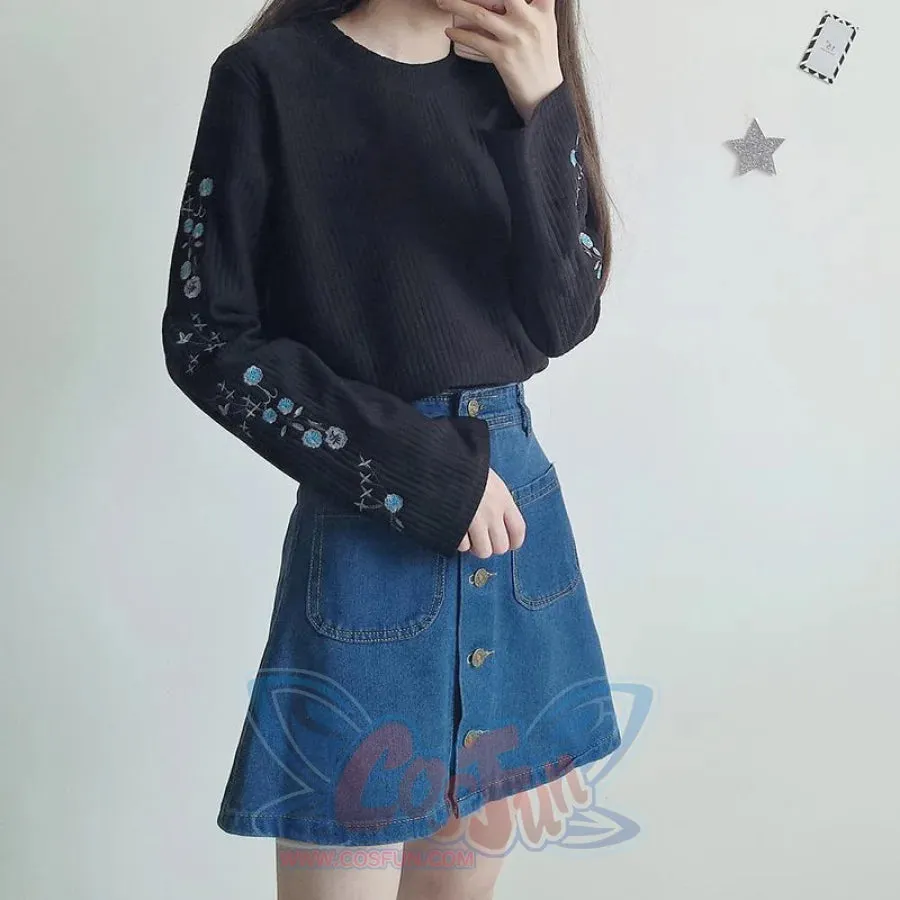 Country Sweet Floral Design Embroidery Short Sweatshirt J40089