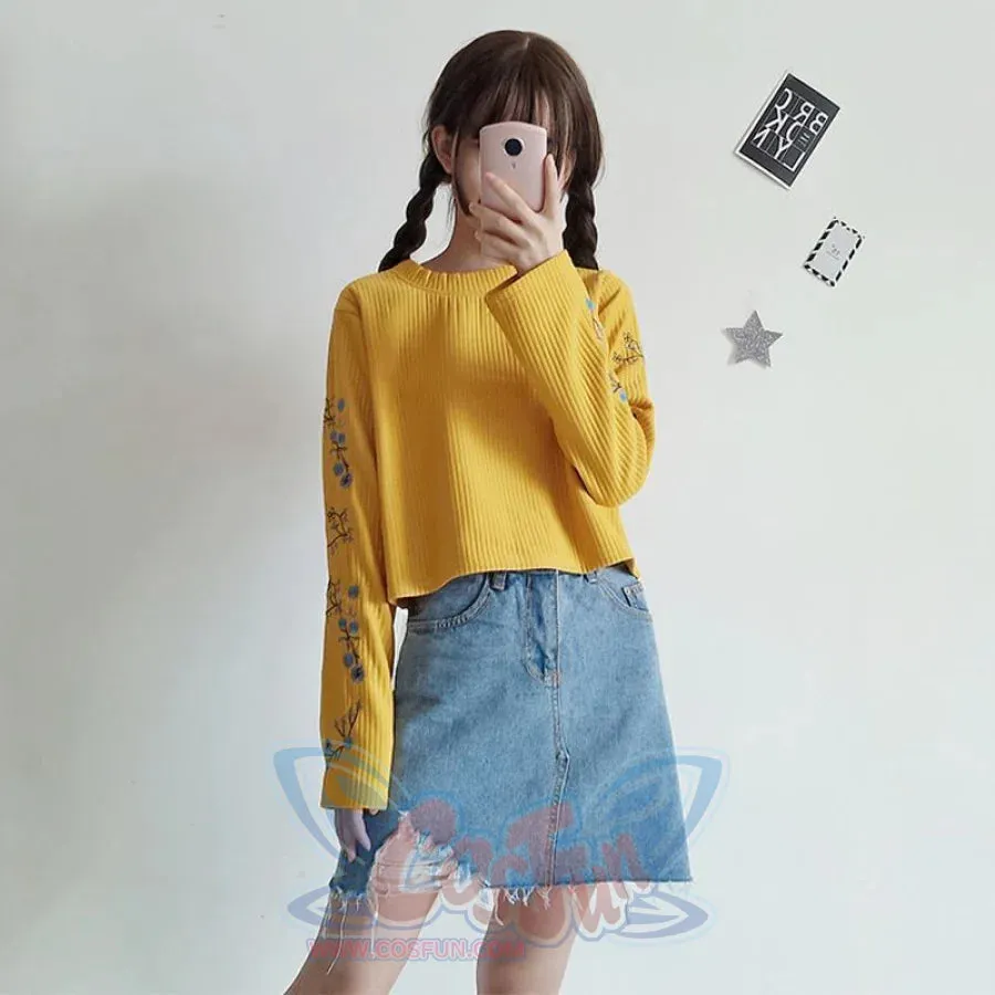 Country Sweet Floral Design Embroidery Short Sweatshirt J40089