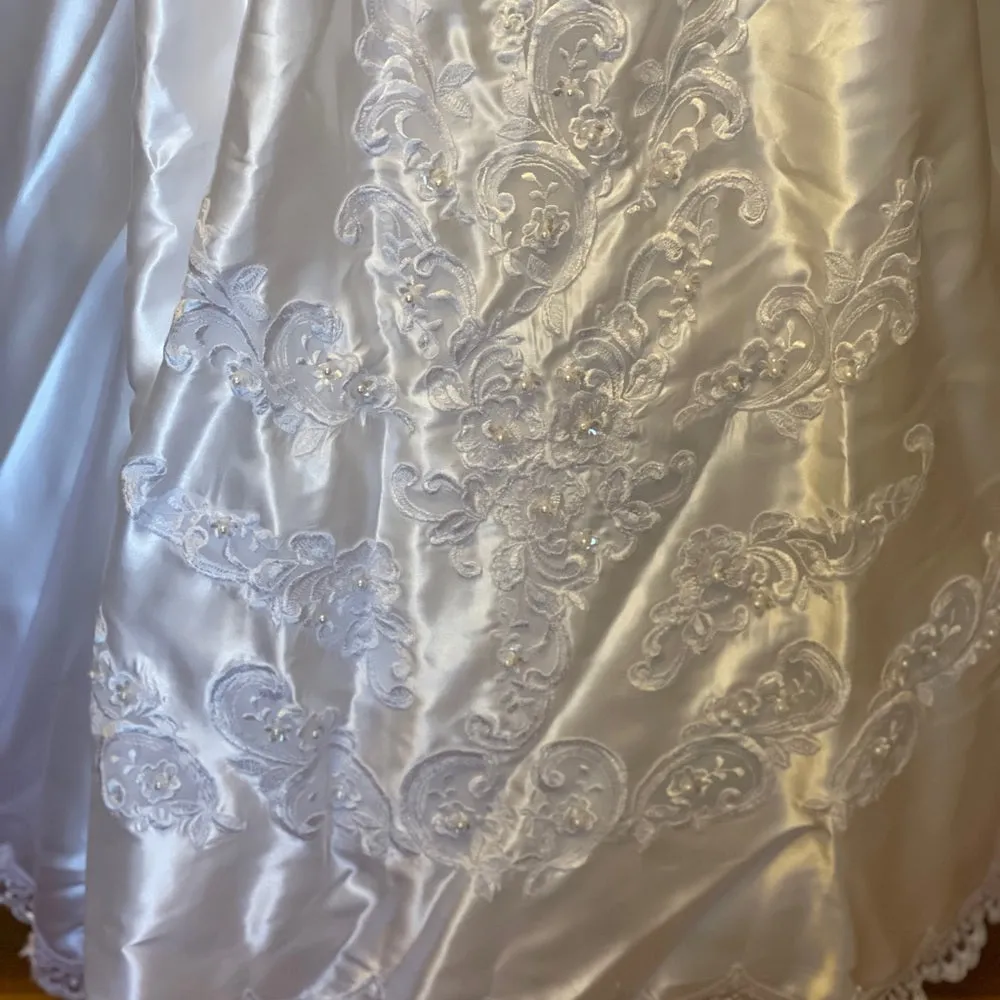 Epic wedding gown