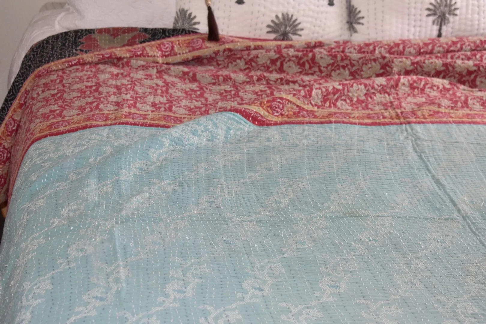 Evanshi Vintage Kantha Quilt | (QUEEN-KING)