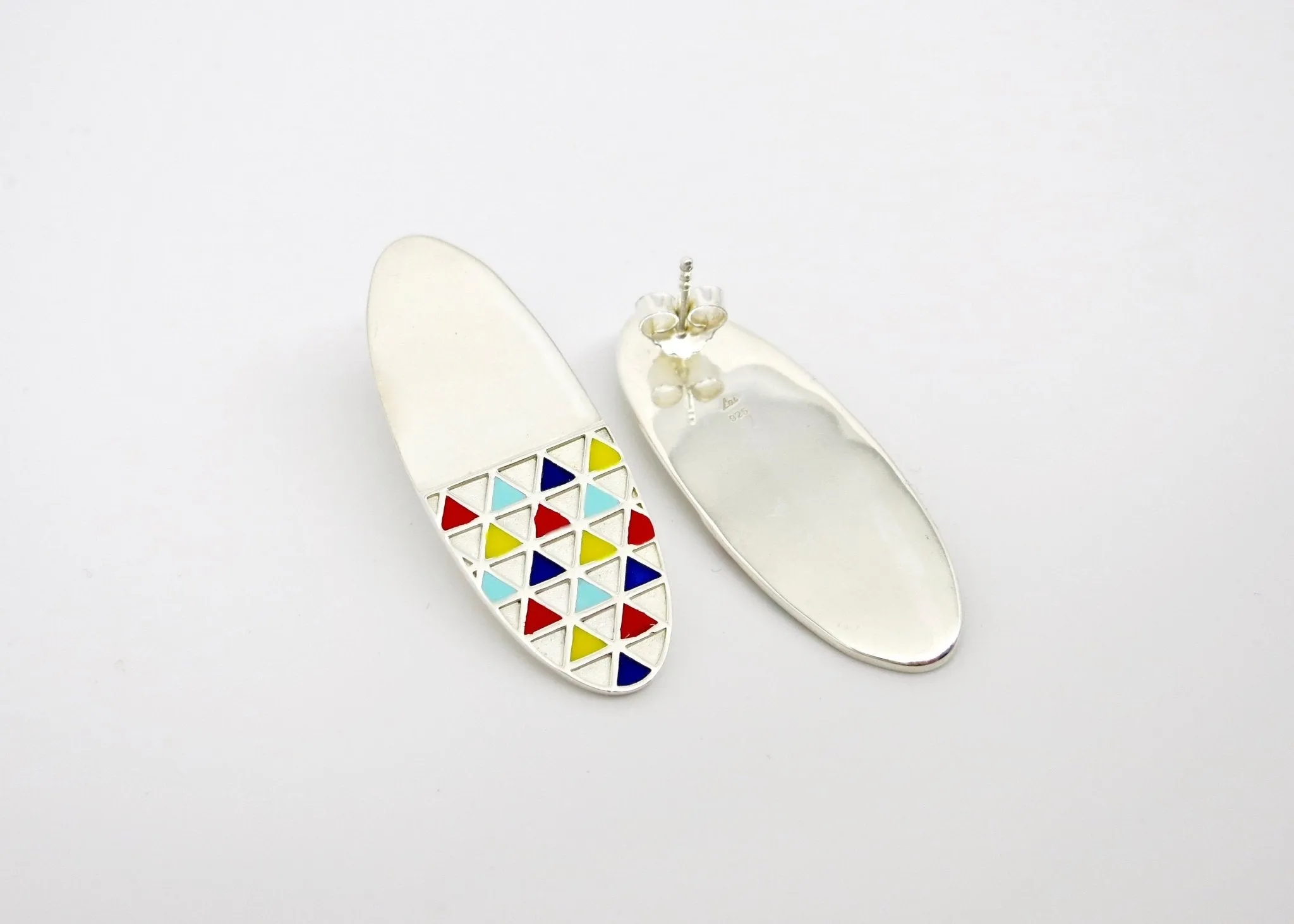 Exquisite, long oval 'lambotra' earrings