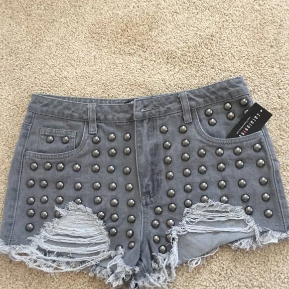Fashion Nova 72k Streetwear &quot;Make It Nasty&quot; Studs Distressed High Rise Shorts