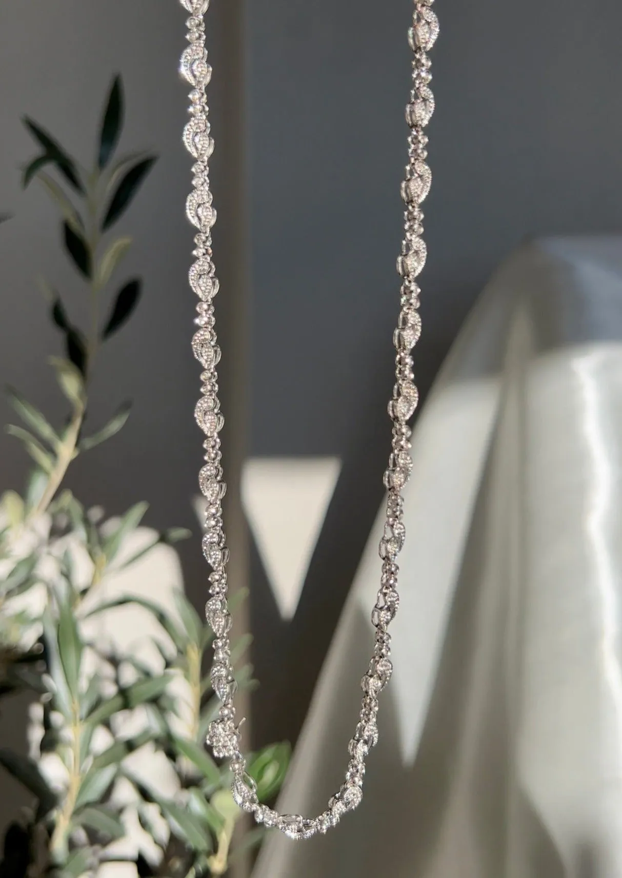 French Ornament Natural Diamonds White Gold Chain Necklace