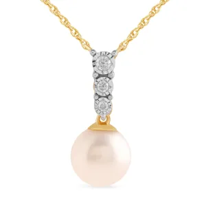Freshwater Pearl Necklace with 0.05ct of Diamonds in 9ct Yellow Gold