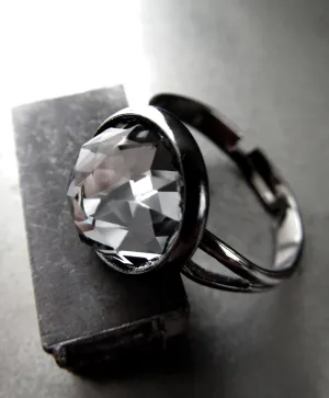HUSH - Small Black Night Crystal Ring