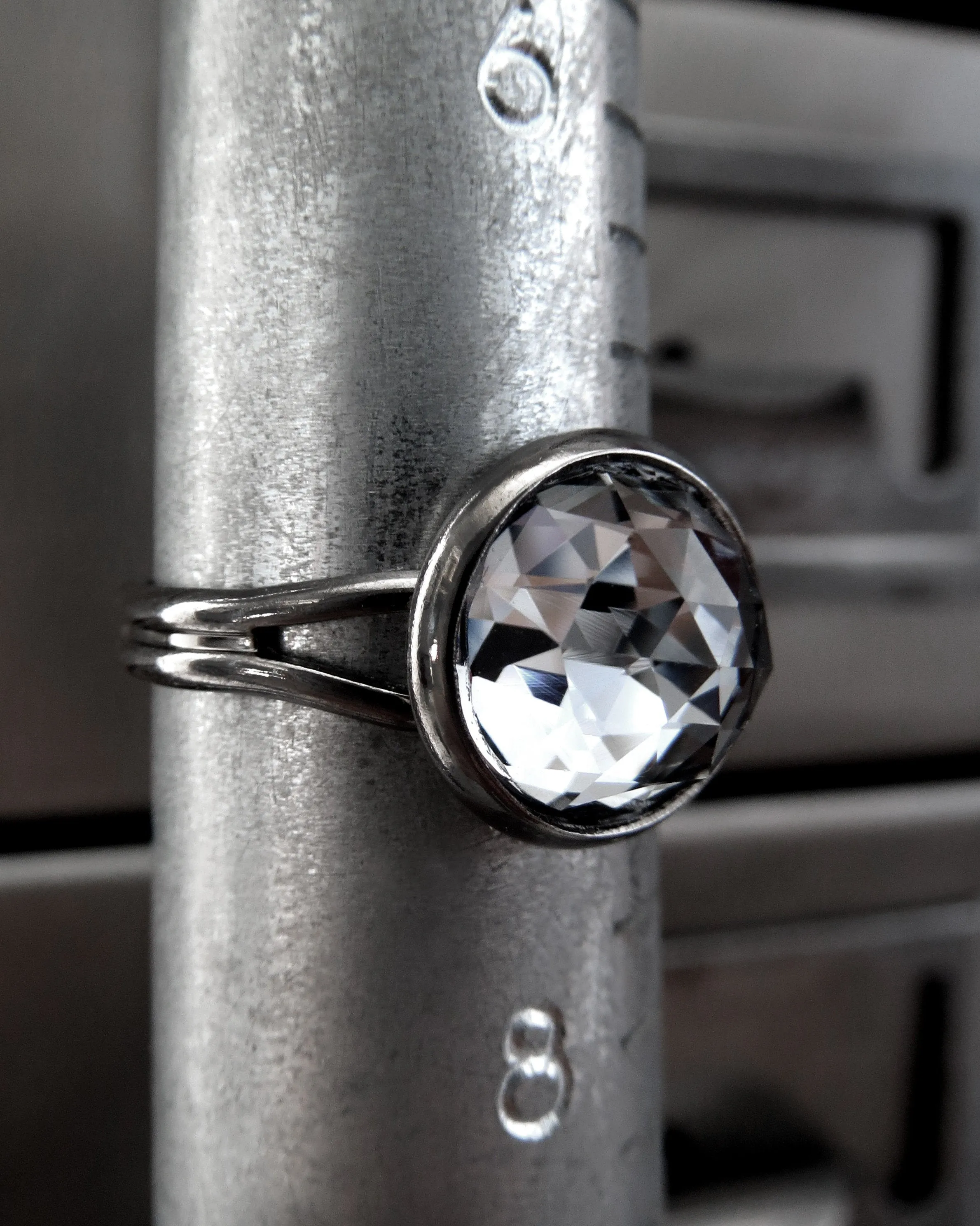 HUSH - Small Black Night Crystal Ring