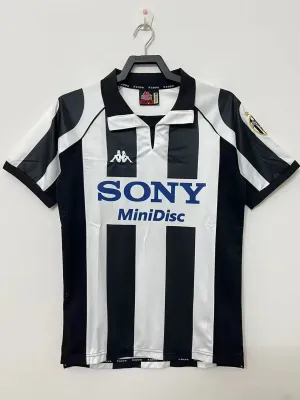 Juventus home 1997-99