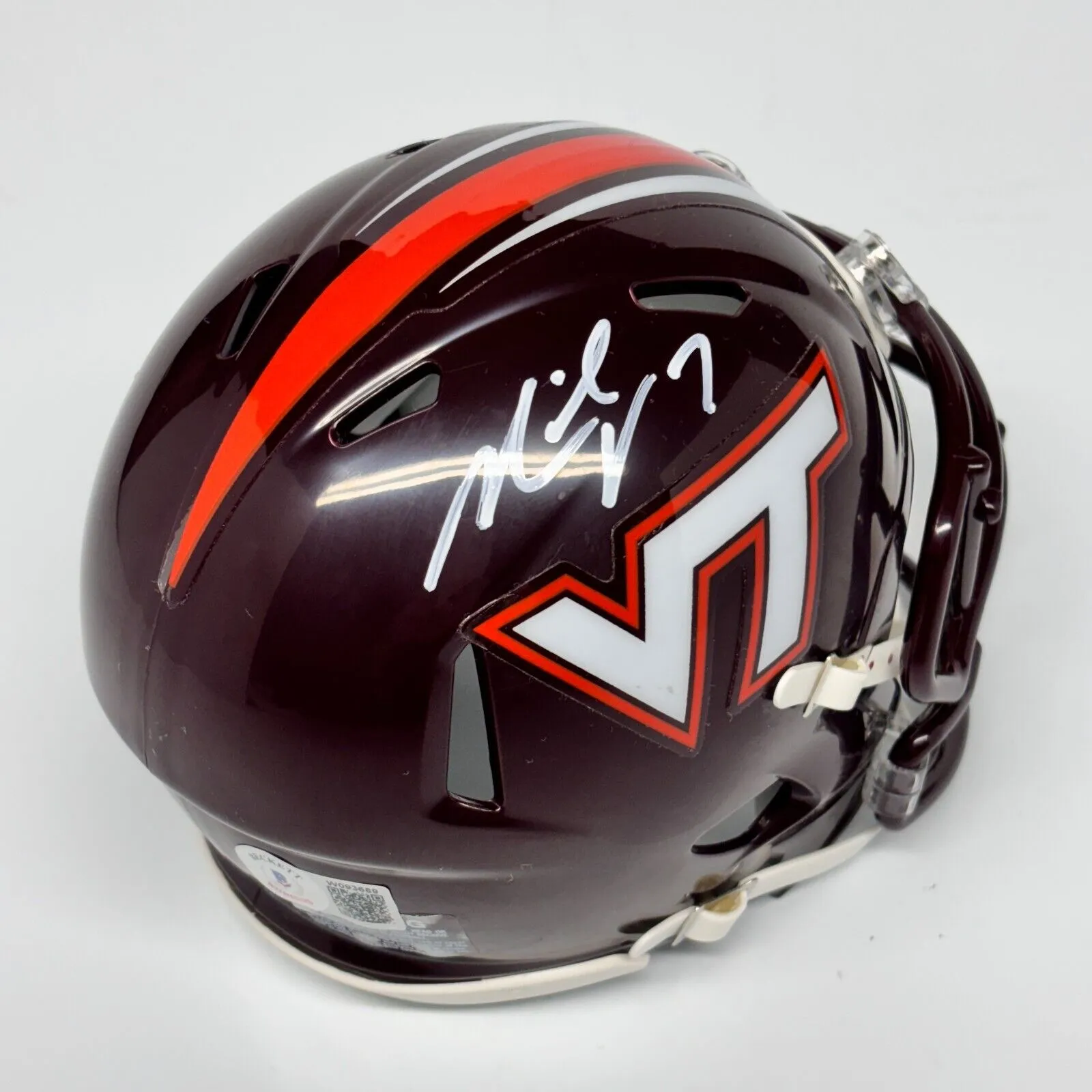 MICHAEL VICK SIGNED AUTOGRAPHED VIRGINIA TECH HOKIES MINI HELMET BECKETT