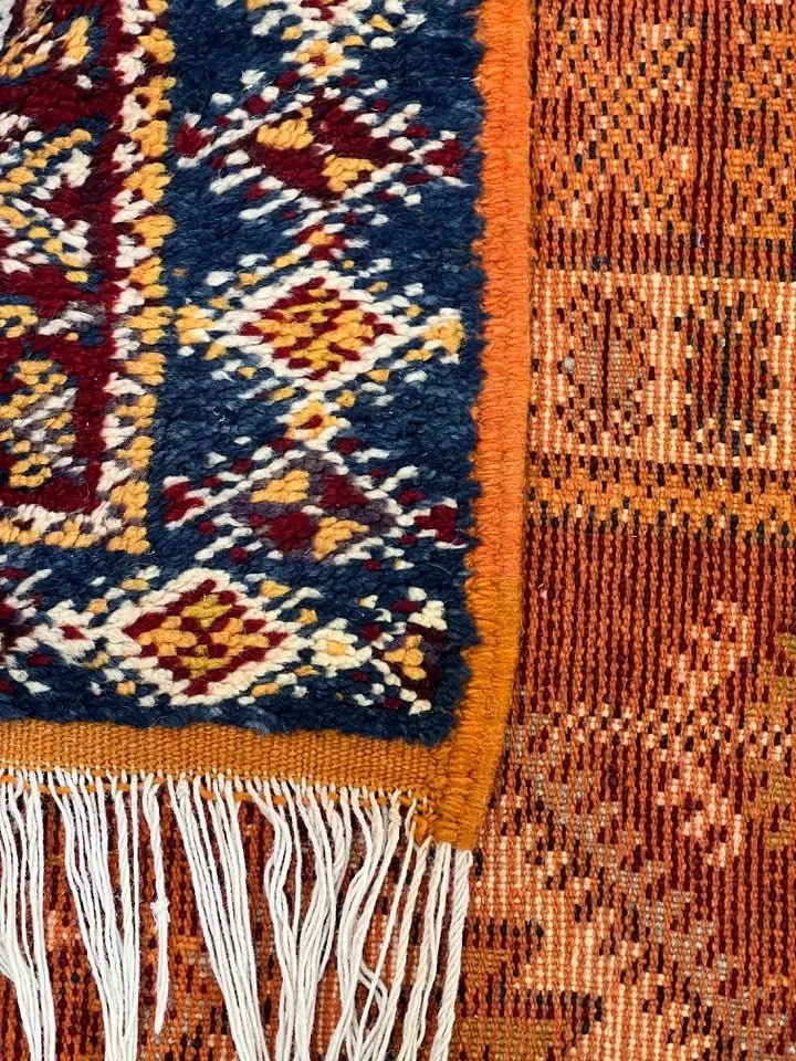 Moroccan area rug from Tazenakht, Wool and Thread, 240cm x 155cm or 7.87ft x 5.08ft