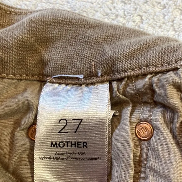 Mother high waisted Looker ankle fray