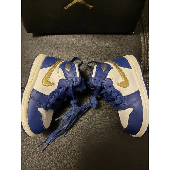 Nike Air Jordan 1 Retro Toddler Size 5c New! Never Worn. 705304-406