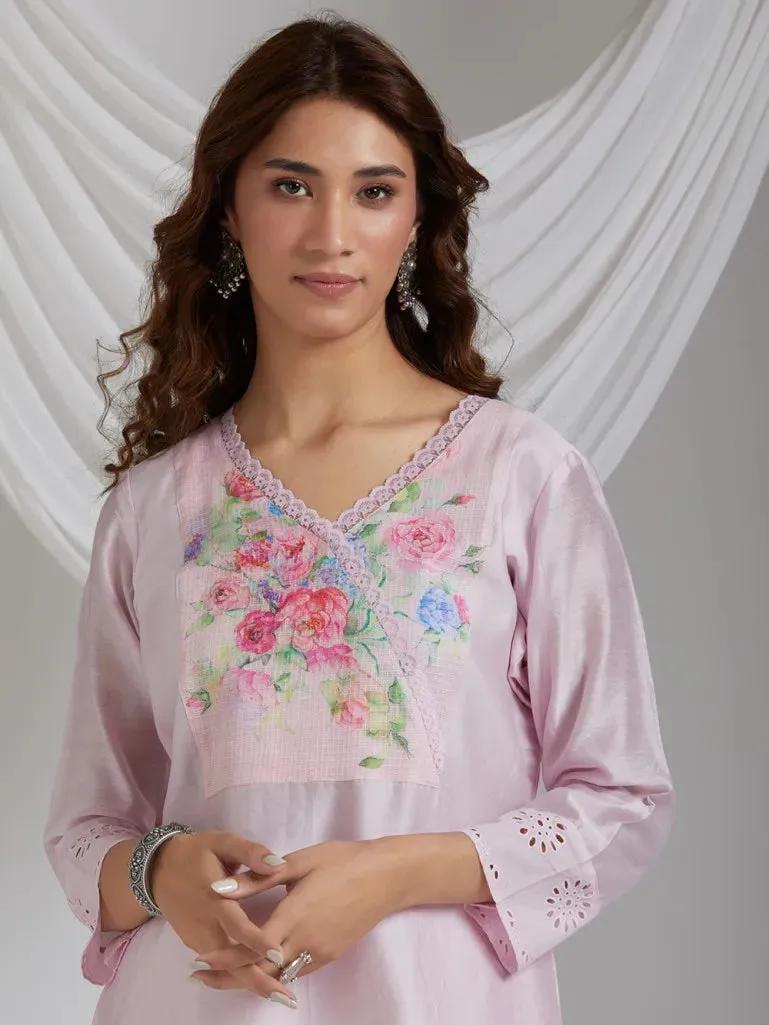 Nostalgic Blush Chanderi Silk Kurta With Delicate Printed Flowers