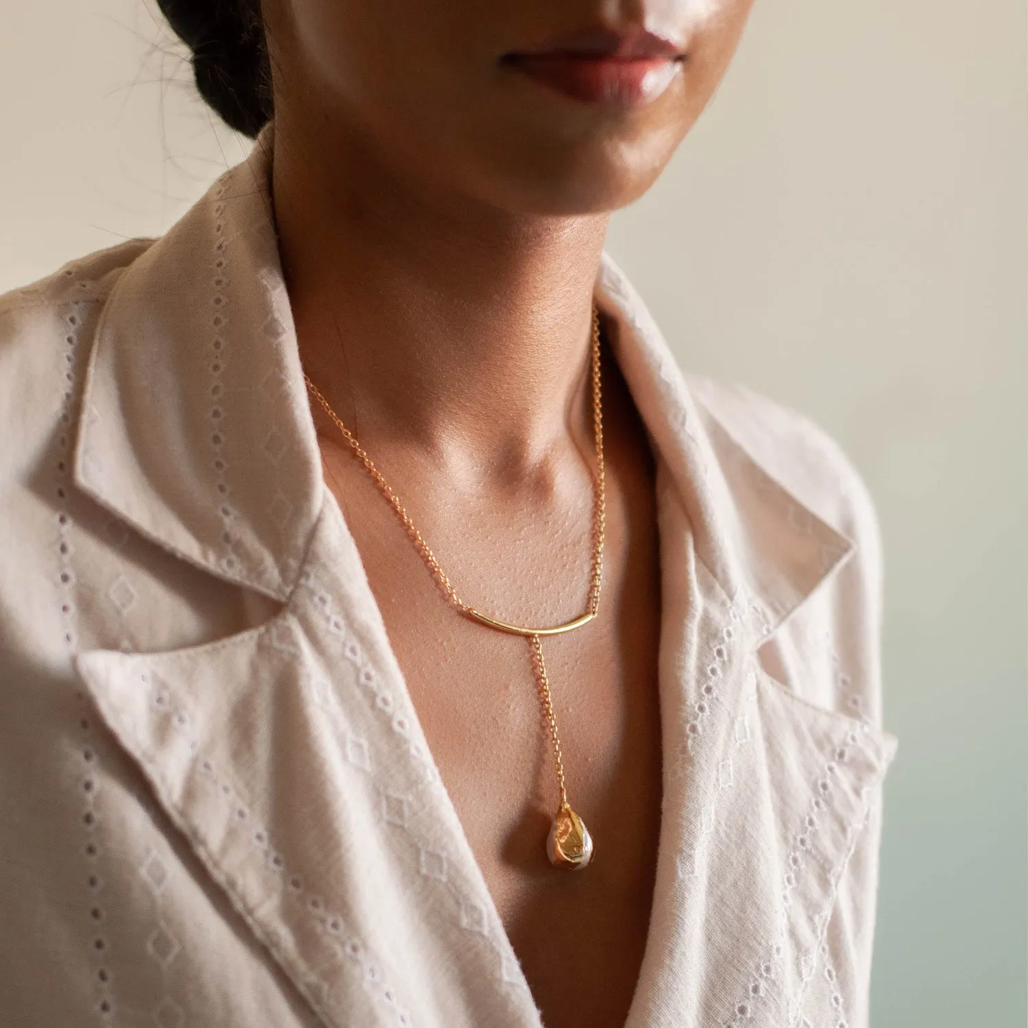 ONA PENDANT