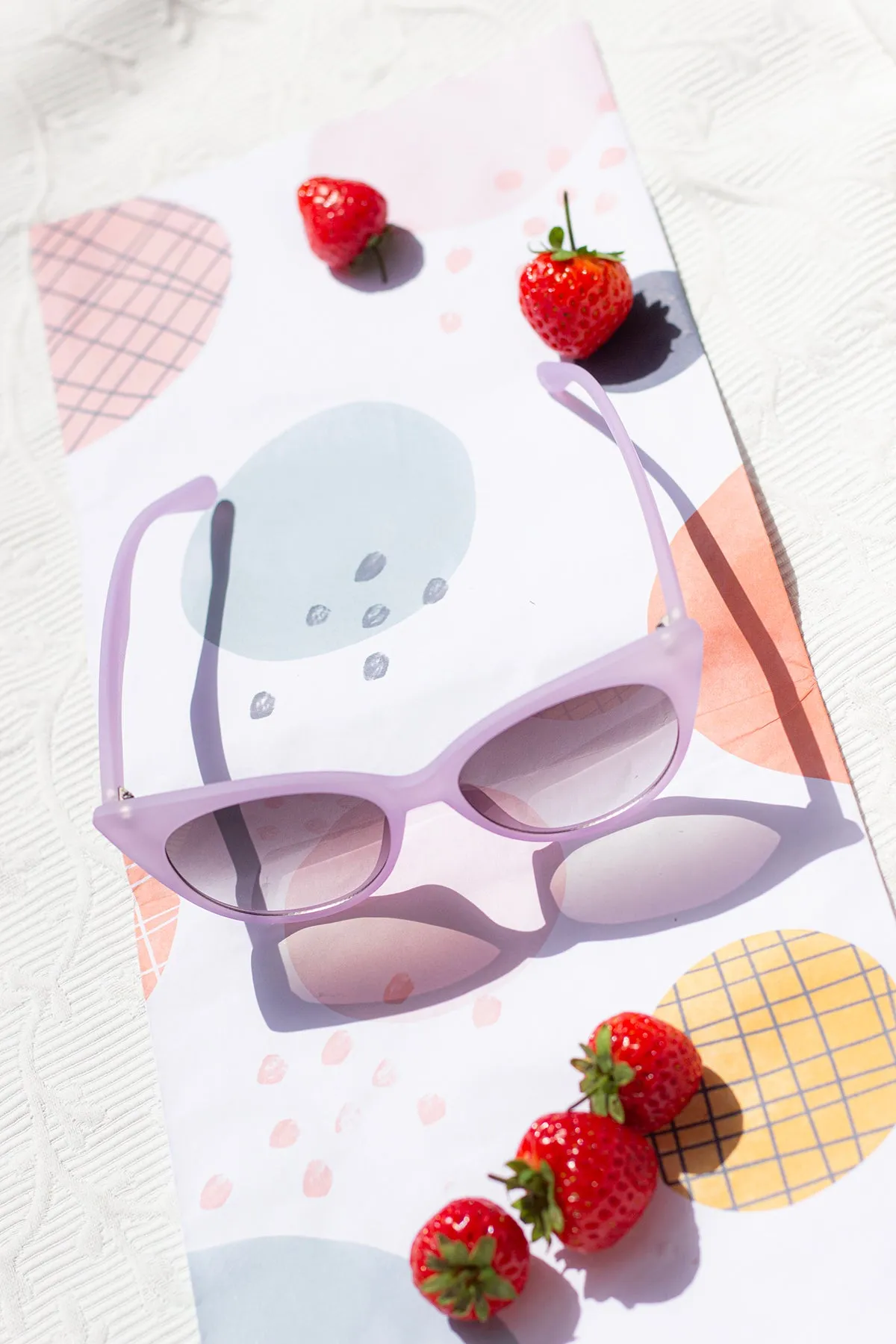 Oval Cat Eye Top Frame Sunglasses