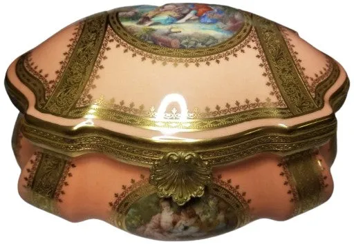 Penicaud Lt Peach Chest - Limited Edition