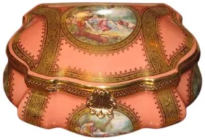 Penicaud Lt Peach Chest - Limited Edition