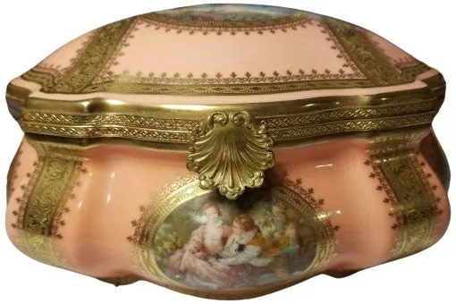 Penicaud Lt Peach Chest - Limited Edition