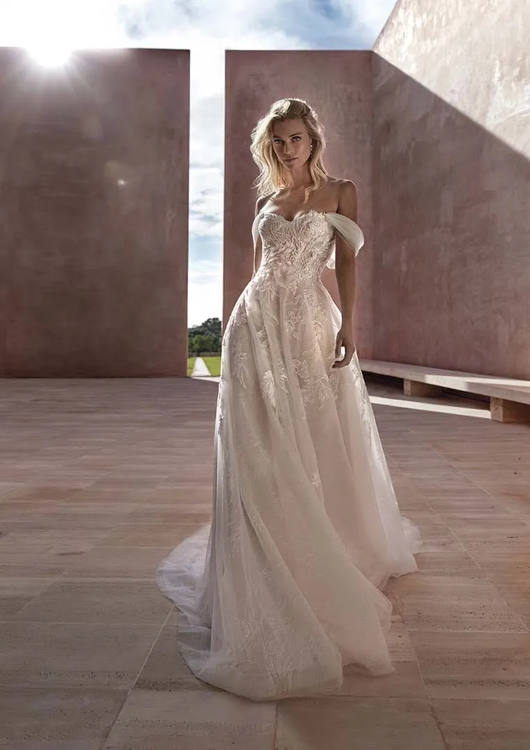 Pronovias: Claris (Clearance)