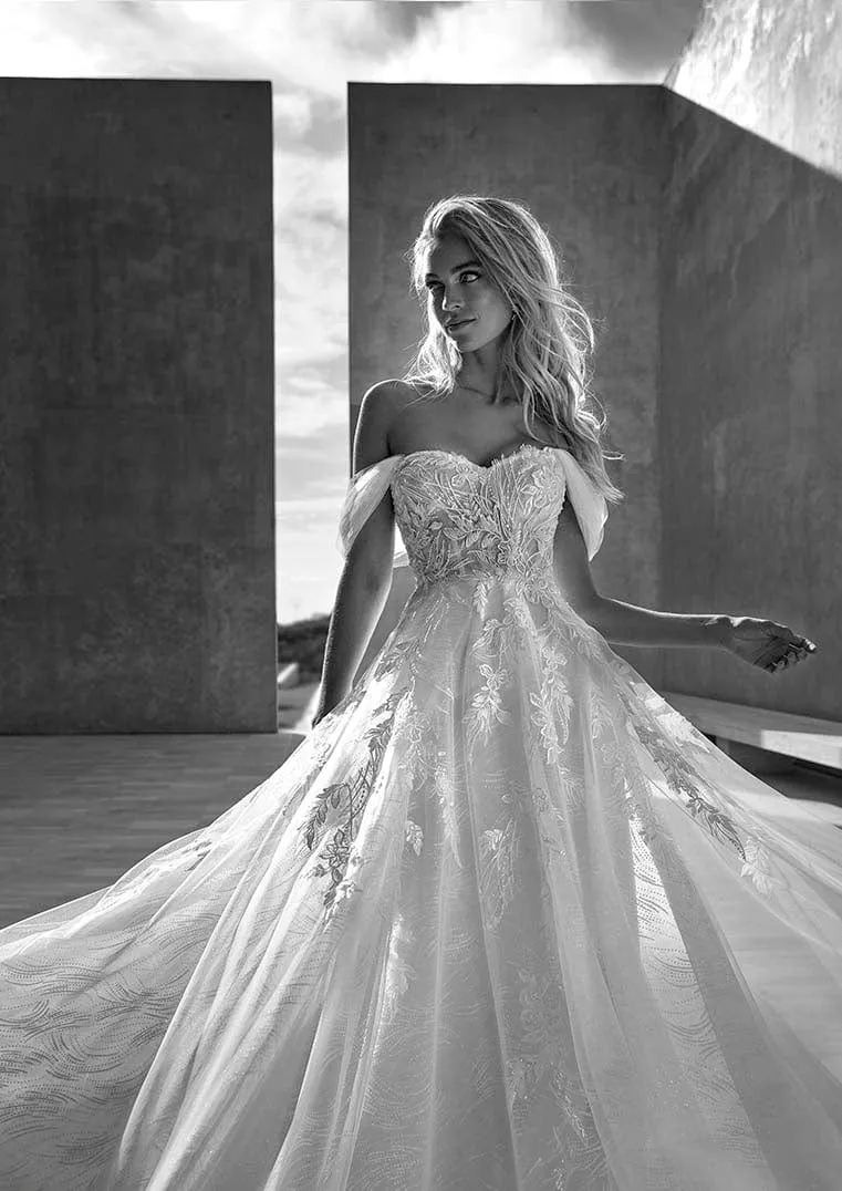 Pronovias: Claris (Clearance)