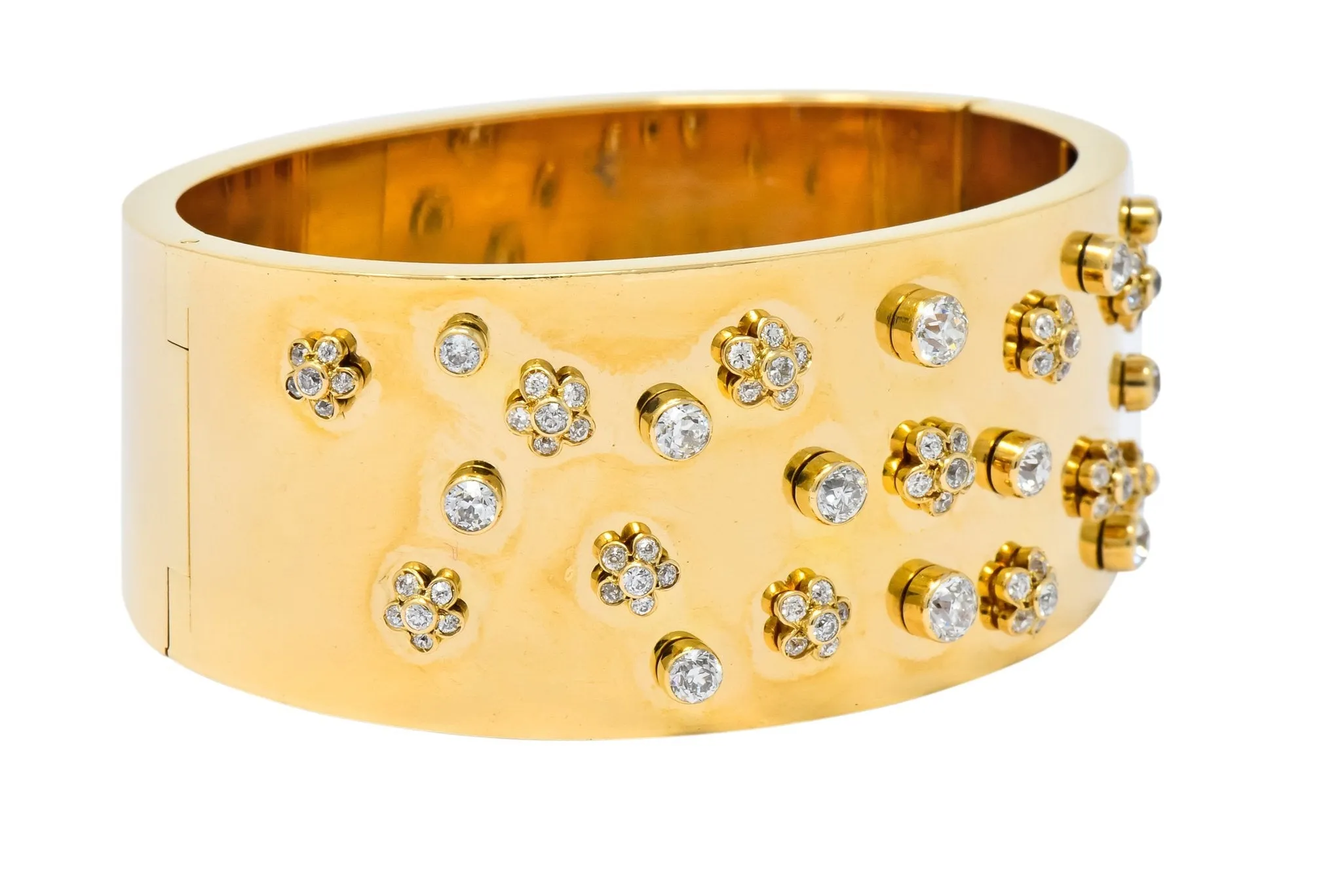 Retro 2.28 CTW Diamond 14 Karat Yellow Gold Bangle 1940's Bracelet