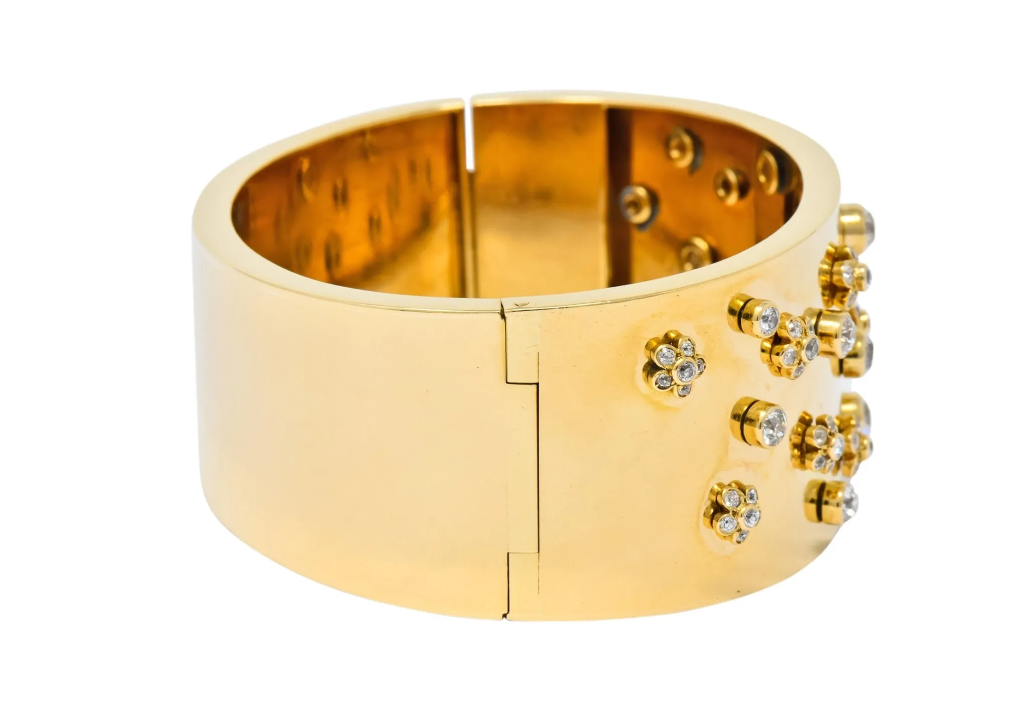 Retro 2.28 CTW Diamond 14 Karat Yellow Gold Bangle 1940's Bracelet