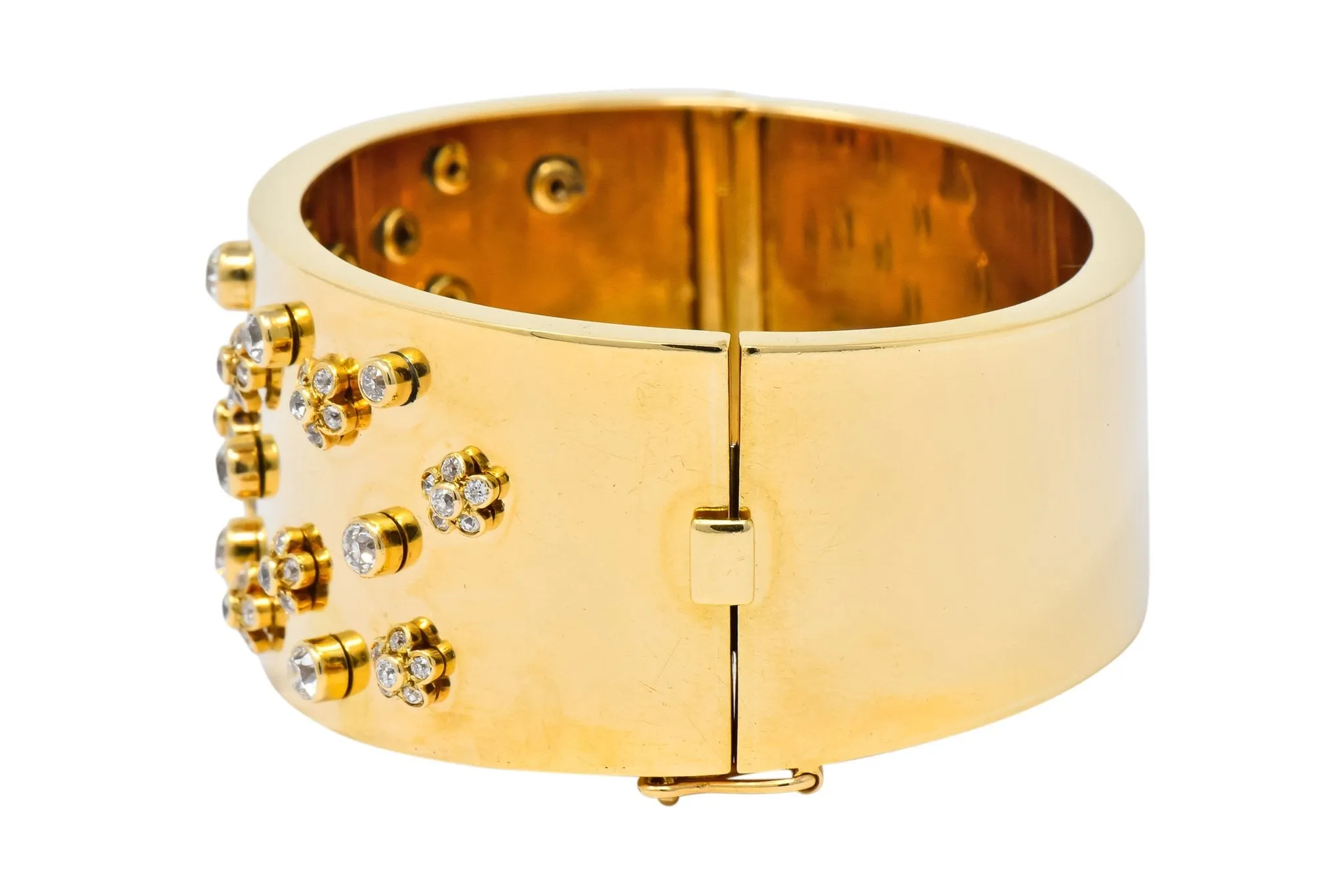 Retro 2.28 CTW Diamond 14 Karat Yellow Gold Bangle 1940's Bracelet