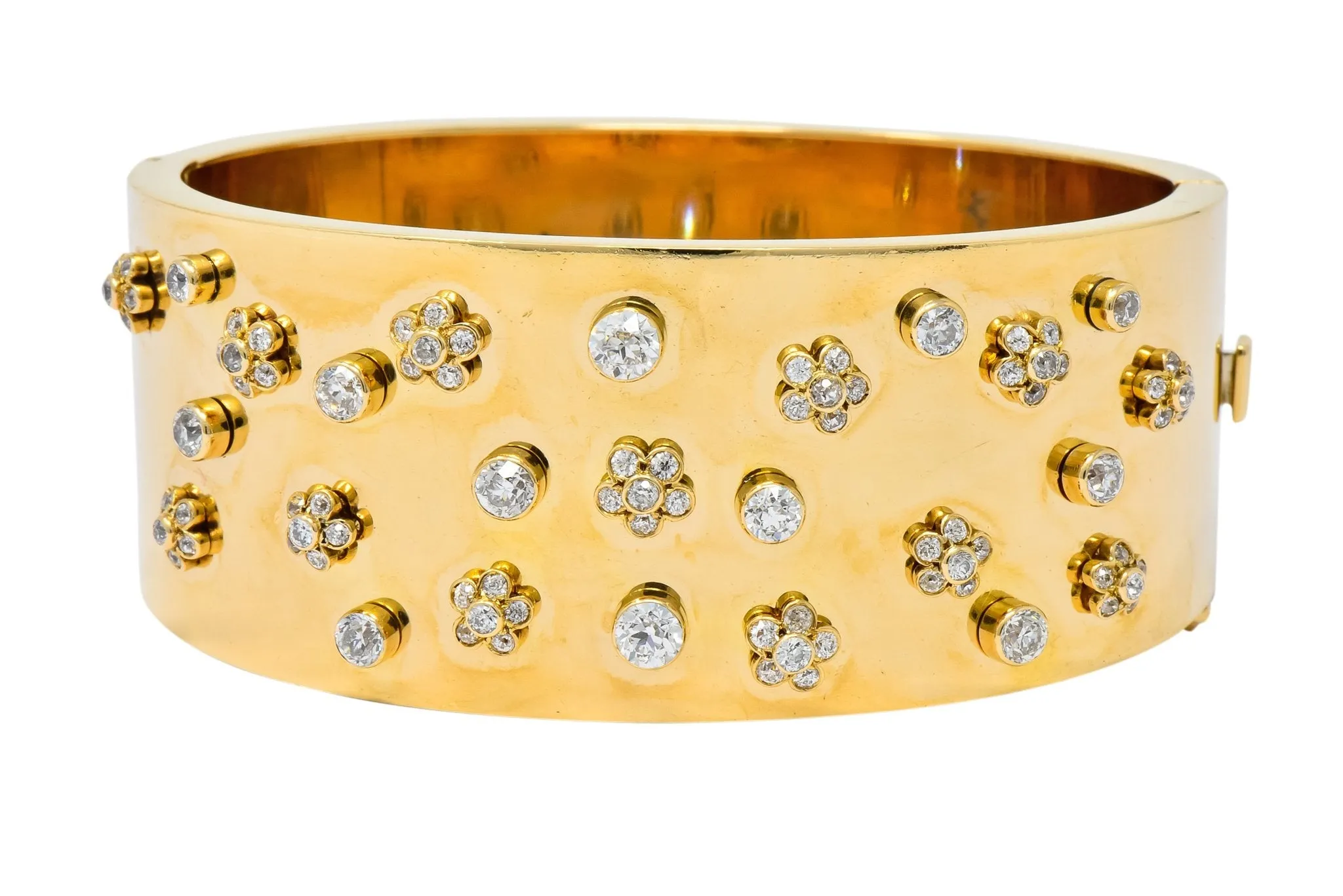 Retro 2.28 CTW Diamond 14 Karat Yellow Gold Bangle 1940's Bracelet