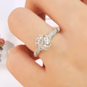Round Cut 18k Diamond Halo Twist Engagement Ring