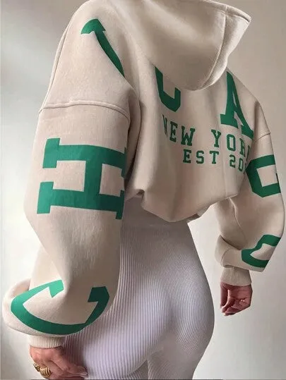 Short-Length Hoodie with Text Print – Casual & Trendy