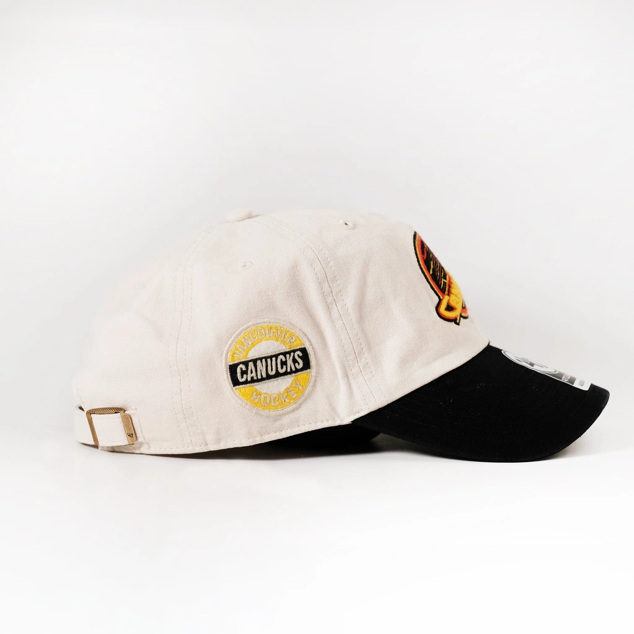 Vancouver Canucks Third - 47 Brand NHL Clean Up SideStep  Hat - White / Black OSFM