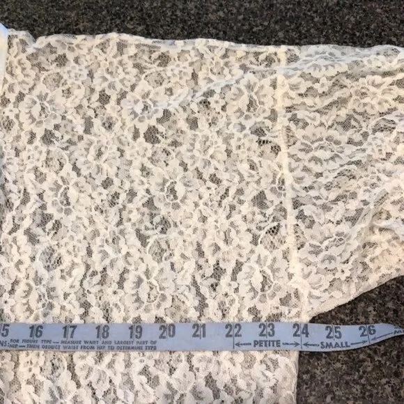 Victorias Secret Lace Kimono Robe One Size Fits Most Ivory &amp; Satin Trim