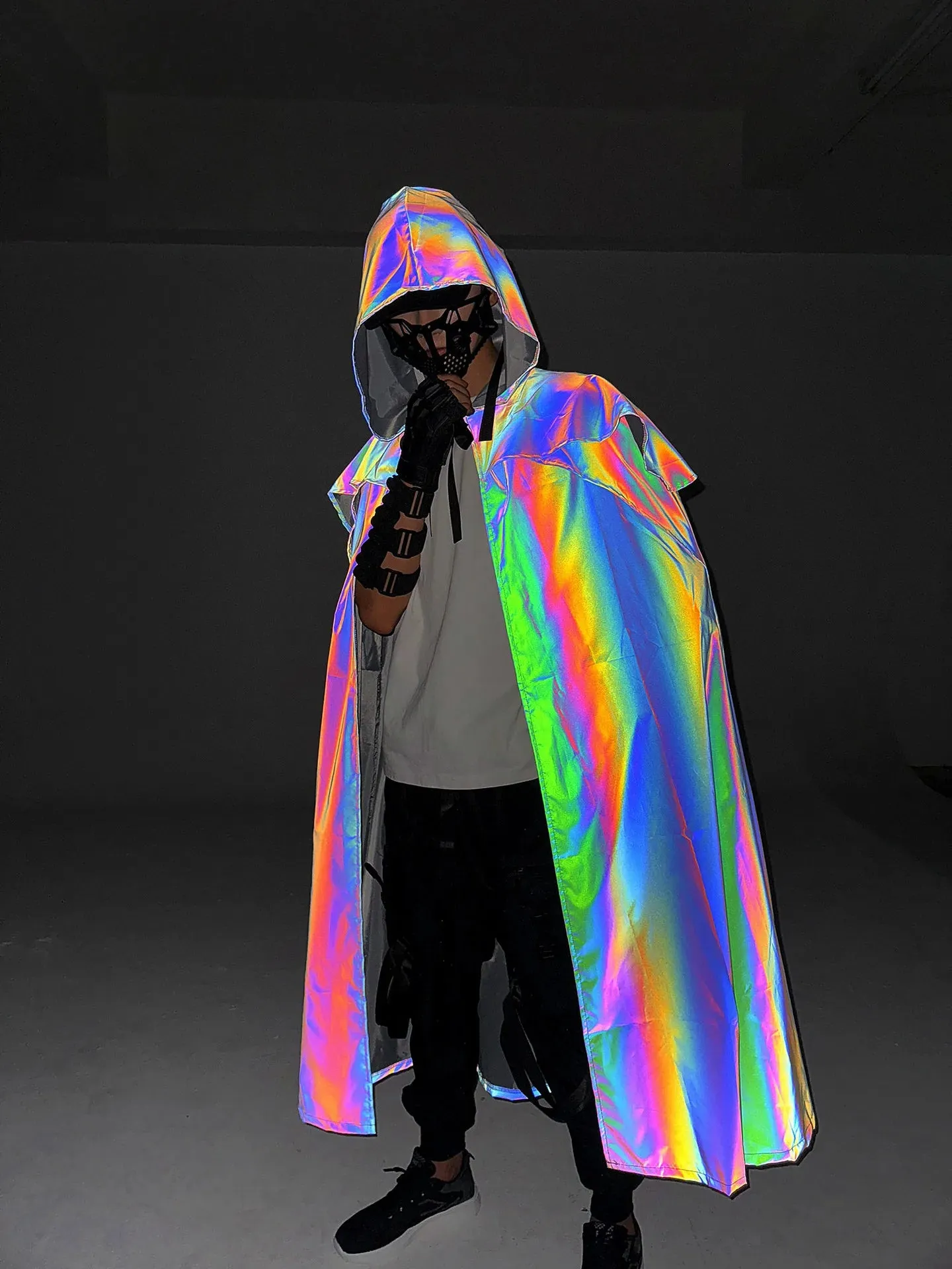 X-Long Reflective Hooded Cape – Unisex Festival & Cosplay Statement Piece